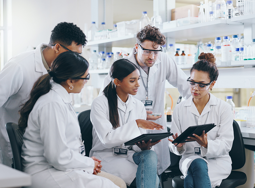 doctors collaborating